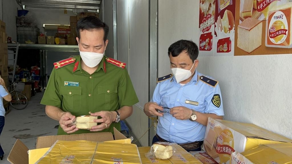 Thu nộp ngân sách hơn 450,7 tỷ đồng qua thanh tra, kiểm tra hàng cấm, hàng giả, hàng lậu