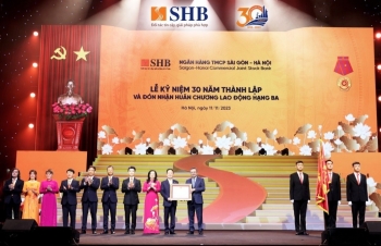 SHB nhận Huân chương Lao động hạng Ba nhân kỷ niệm 30 năm thành lập