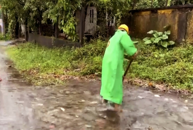 cuc du tru nha nuoc khu vuc binh tri thien chu dong bao dam an toan hang hoa trong bao lut