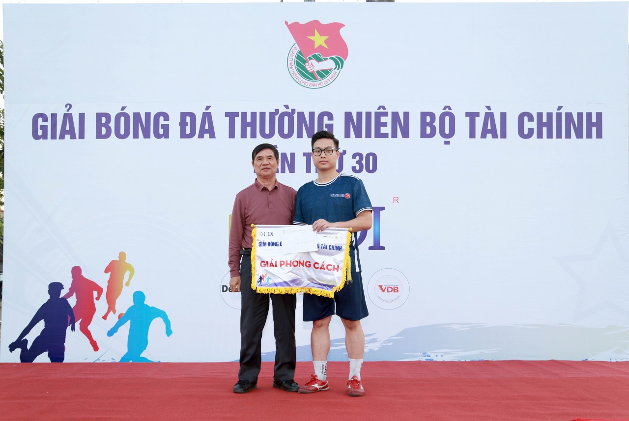 Bế mạc Giải bóng đá thường niên Đoàn Thanh niên Bộ Tài chính lần thứ 30 Bế mạc Giải bóng đá thường niên Đoàn Thanh niên Bộ Tài chính lần thứ 30