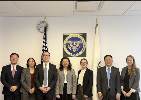 Ủy ban Chứng khoán Việt Nam và Ủy ban Chứng khoán Hoa Kỳ thúc đẩy hợp tác