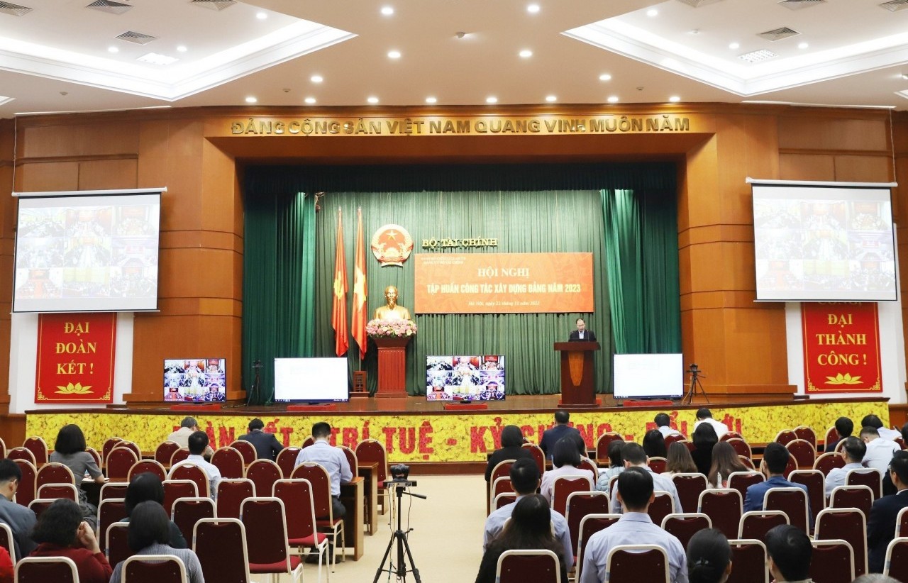 Đảng uỷ Bộ Tài chính tổ chức tập huấn công tác xây dựng Đảng năm 2023