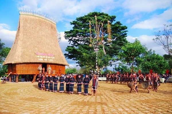 Đắk Lắk: Chọn giải pháp phù hợp phát triển du lịch trở thành ngành kinh tế mũi nhọn Đắk Lắk: Chọn giải pháp phù hợp phát triển du lịch trở thành ngành kinh tế mũi nhọn