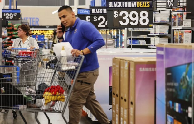 Người dân Mỹ dự kiến sẽ chi 9,6 tỷ USD để mua sắm trong dịp Black Friday năm nay