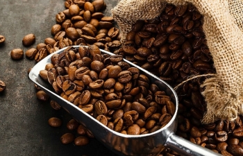 Ngày 28/11: Giá cà phê Robusta tăng, hồ tiêu ổn định, cao su giảm