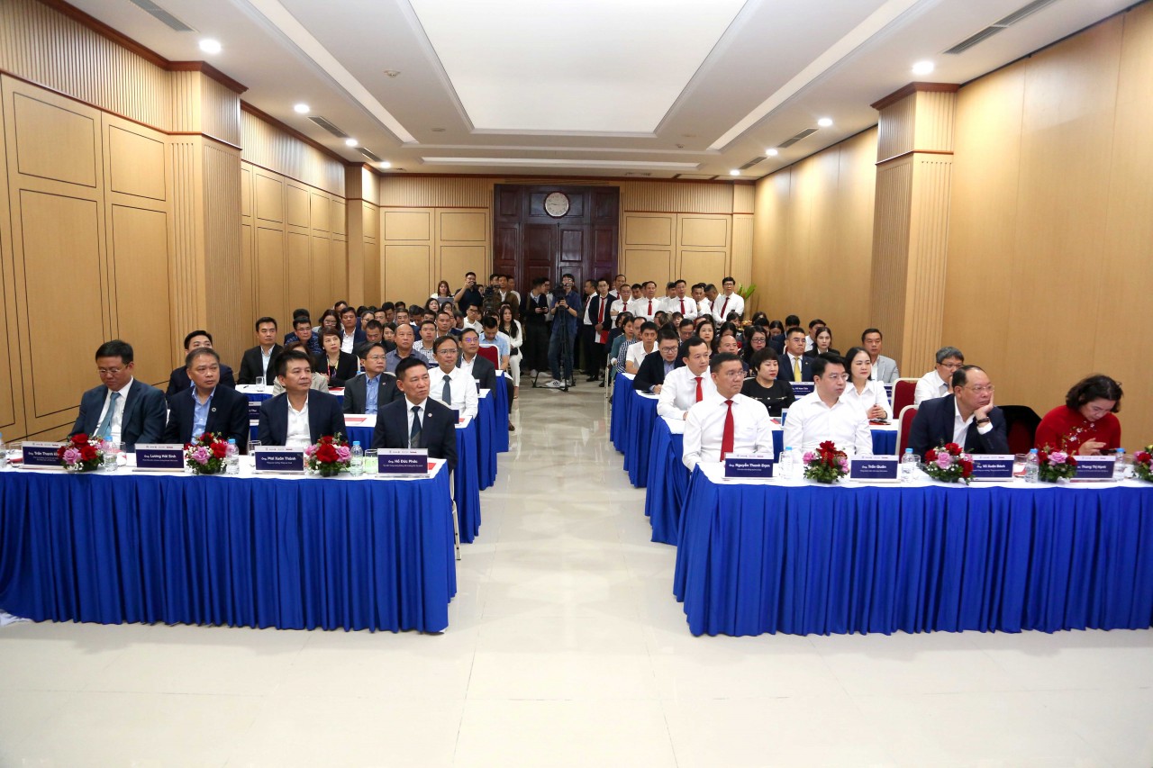 Lễ công bố quyết định thành lập và ra mắt Quỹ Tâm Tài Việt Lễ công bố quyết định thành lập và ra mắt Quỹ Tâm Tài Việt