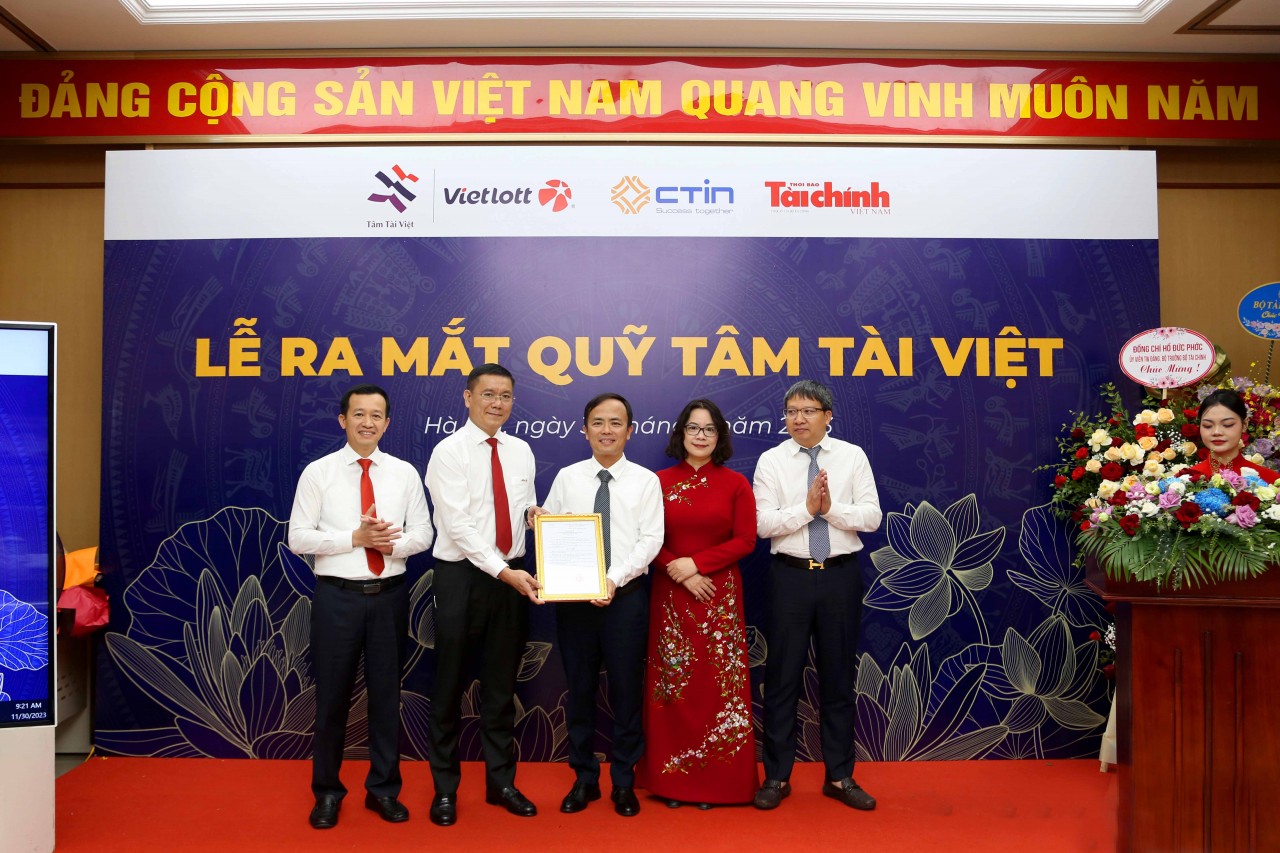 Lễ công bố quyết định thành lập và ra mắt Quỹ Tâm Tài Việt