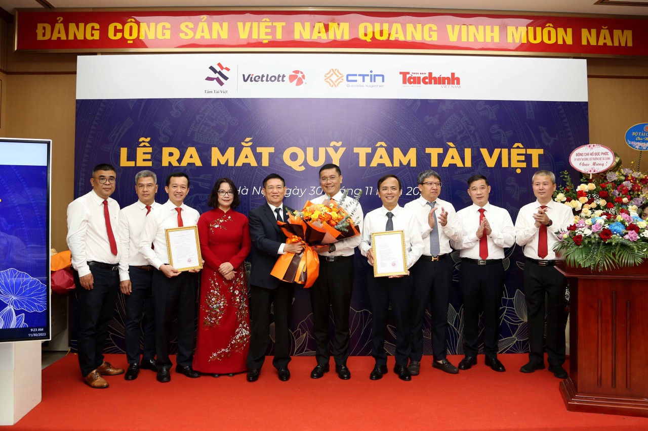 Lễ công bố quyết định thành lập và ra mắt Quỹ Tâm Tài Việt Lễ công bố quyết định thành lập và ra mắt Quỹ Tâm Tài Việt