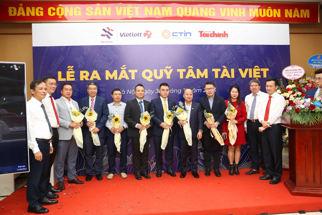 Lễ công bố quyết định thành lập và ra mắt Quỹ Tâm Tài Việt Lễ công bố quyết định thành lập và ra mắt Quỹ Tâm Tài Việt