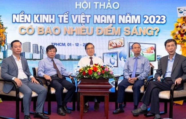Kinh tế Việt Nam năm 2024: Tìm điểm sáng để kỳ vọng