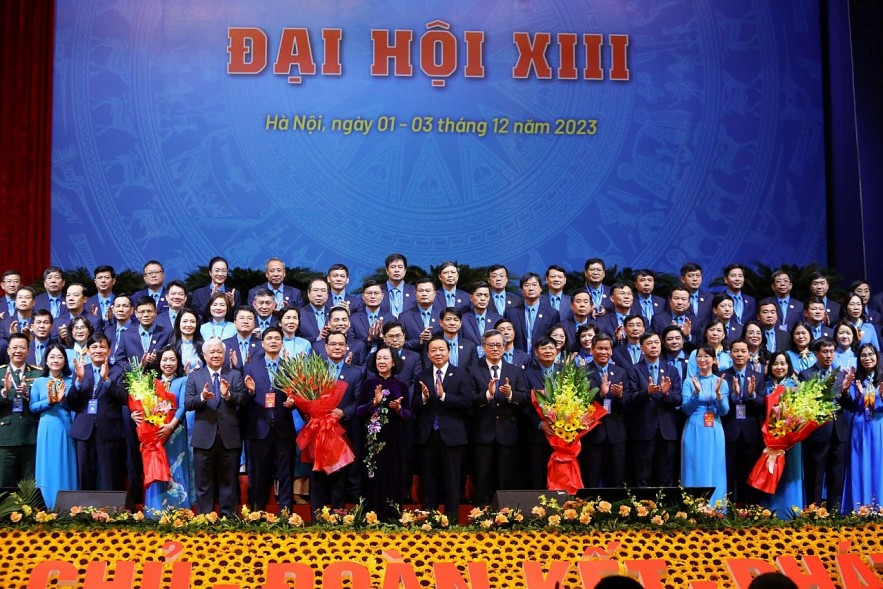 Ra mắt Ban Chấp hành Tổng Liên đoàn Lao động Việt Nam khoá XIII