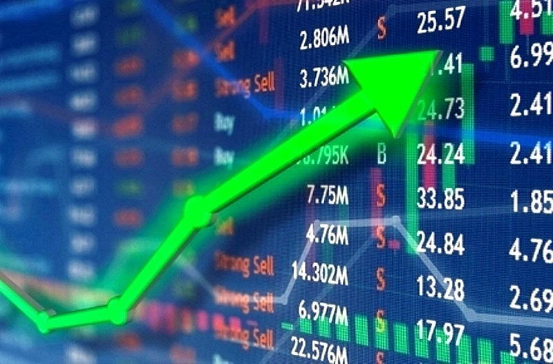 Thị trường chứng khoán tháng 11 nhiều khởi sắc: Chỉ số VN-Index tăng 6,41%
