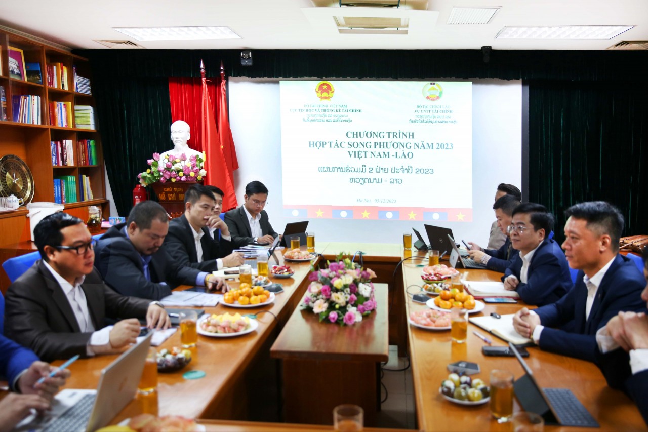 Bộ Tài chính Việt Nam - Lào trao đổi kinh nghiệm ứng dụng công nghệ thông tin trong quản lý ngân sách nhà nước