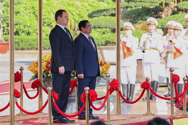 Chùm ảnh: Thủ tướng Phạm Minh Chính chủ trì lễ đón, hội đàm với Thủ tướng Belarus- Ảnh 1.