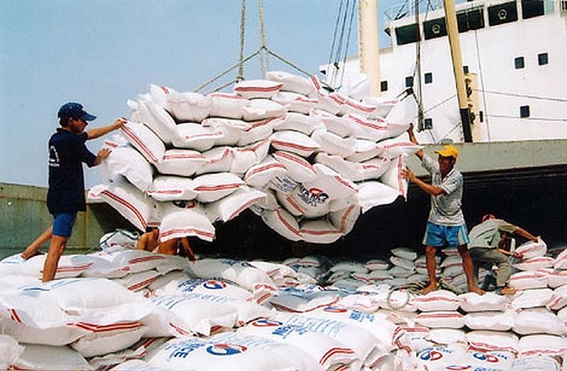 Ngày 20/12: Giá gạo xuất khẩu tăng 5 USD/tấn, trong nước ổn định