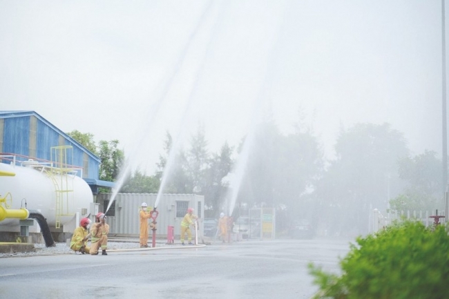 PV GAS D tổ chức các chương trình bảo đảm an ninh an toàn công trình khí