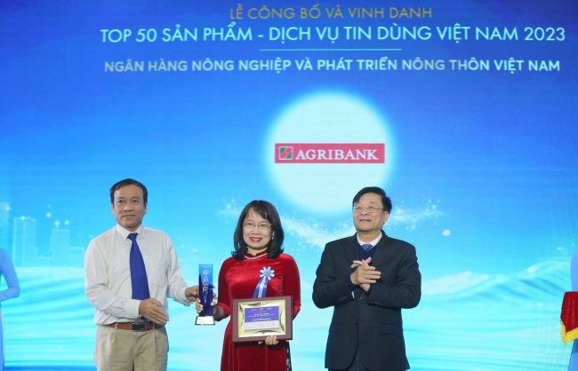 Thẻ Lộc Việt Agribank đạt Top 50 sản phẩm - dịch vụ tin dùng Việt Nam 2023