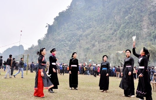 Tuyên Quang: Người cao tuổi có vai trò quan trọng trong việc giữ gìn bản sắc văn hoá dân tộc