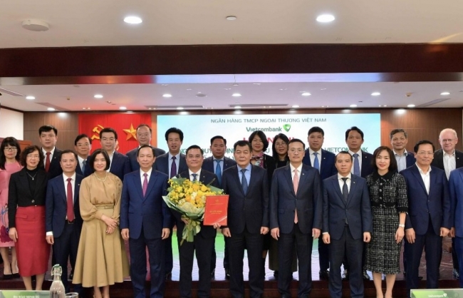 Vietcombank công bố quyết định giao phụ trách Đảng bộ và thành viên phụ trách hội đồng quản trị.