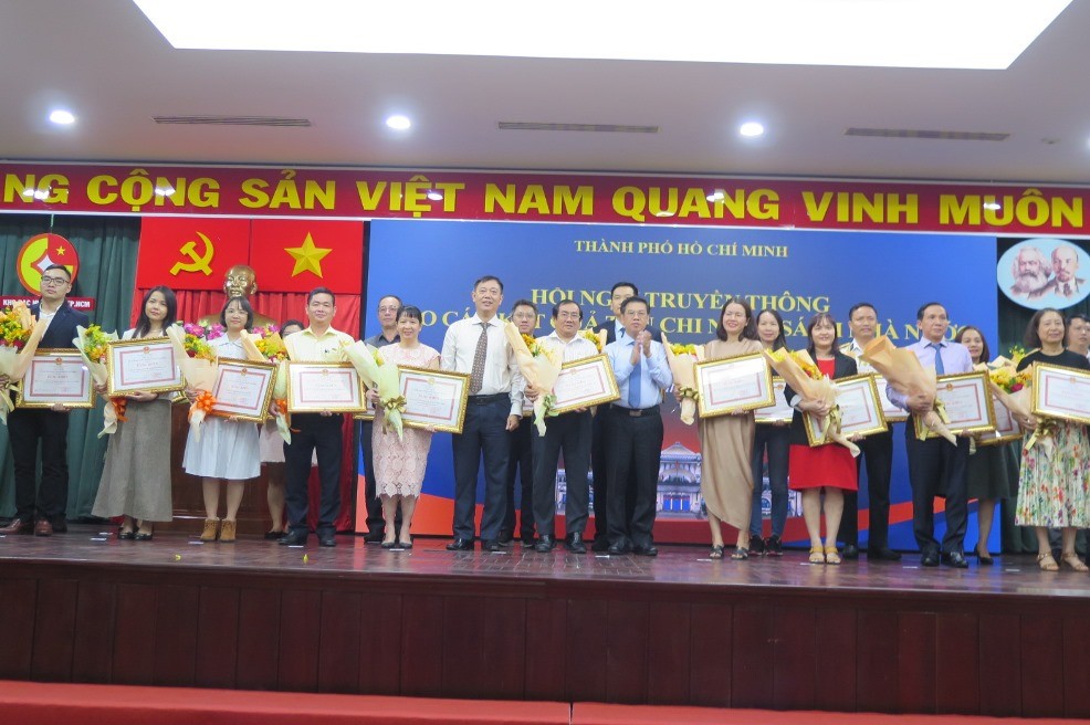 TP. Hồ Chí Minh: Vượt khó, về đích thu