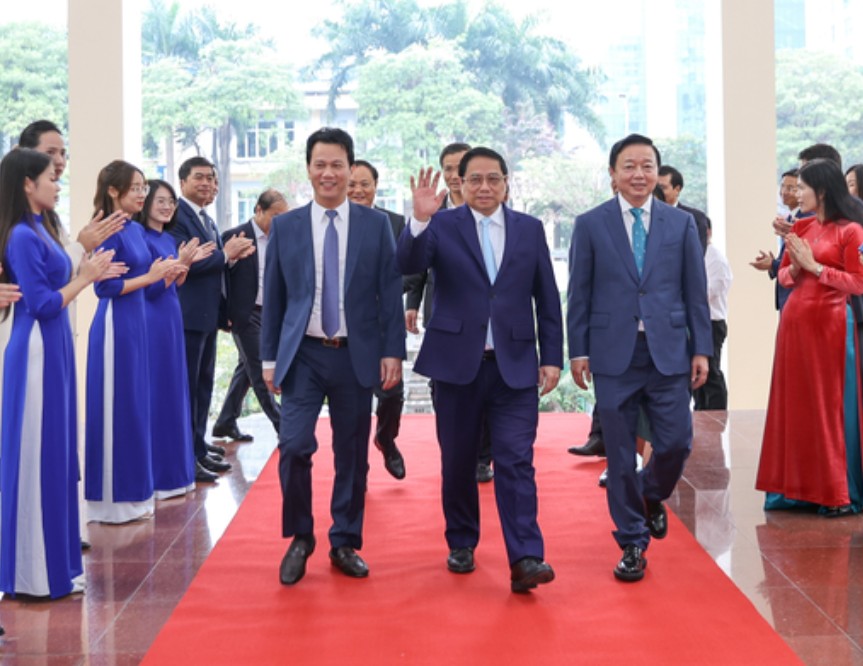 Thủ tướng dự Hội nghị tổng kết năm 2023, triển khai công tác năm 2024 của ngành tài nguyên và môi trường
