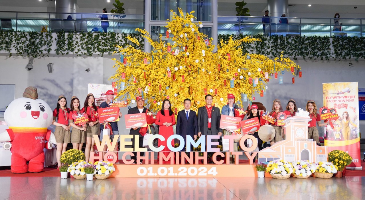 Rộn ràng đón chào năm mới 2024 cùng Vietjet khắp muôn phương