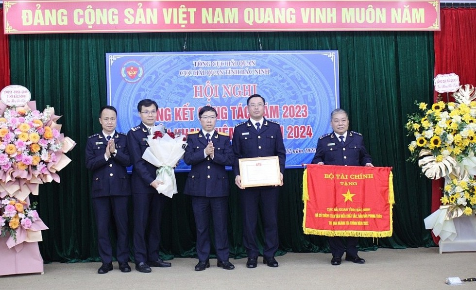 Hải quan Bắc Ninh: Năm 2024, nhiệm vụ thu ngân sách tăng 200 tỷ đồng