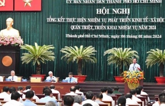 TP. Hồ Chí Minh: Nhiều giải pháp cụ thể thực hiện mục tiêu tăng trưởng 7,5-8% năm 2024