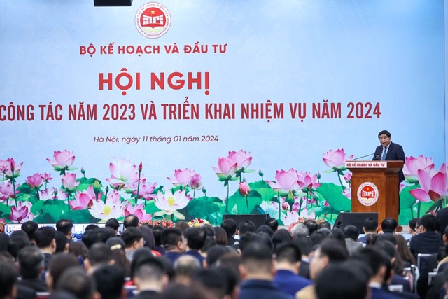Thủ tướng dự Hội nghị tổng kết năm 2023, triển khai nhiệm vụ năm 2024 của Bộ KH&ĐT- Ảnh 2.