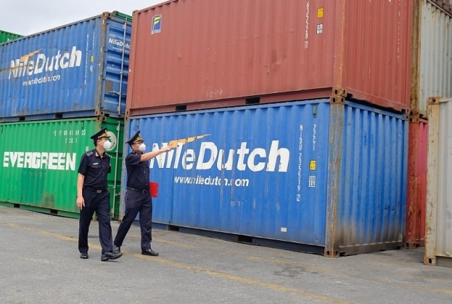 Hải Phòng: 2 doanh nghiệp bị phạt tiền, buộc tái xuất hàng nhập lậu