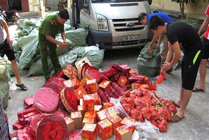 Đấu tranh mạnh mẽ với tội phạm buôn lậu pháo nổ Tình trạng buôn bán, tàng trữ pháo nổ trái phép ngày càng phức tạp.