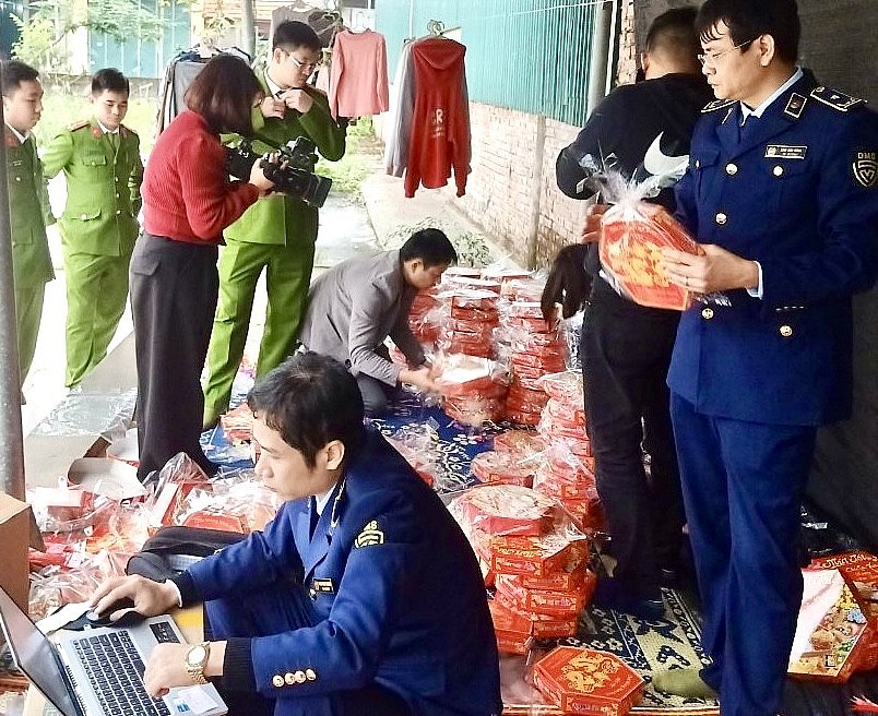 Vĩnh Phúc: Triệt phá cơ sở sản xuất mứt tết giả