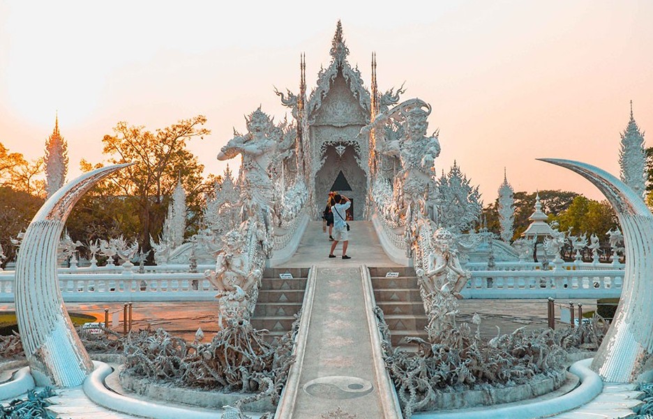 Giá tour du lịch Tết Nguyên đán Giáp Thìn 2024 tăng từ 20-30%