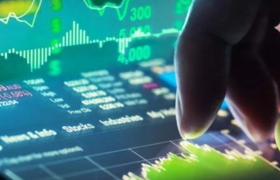 Hai cá nhân bị phạt 3 tỷ đồng do dùng 76 tài khoản chứng khoán thao túng cổ phiếu FIR