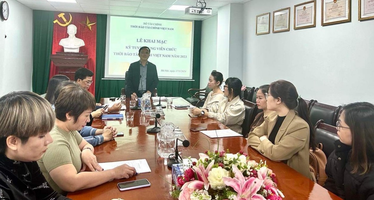 Khai mạc kỳ thi tuyển dụng viên chức Thời báo Tài chính Việt Nam