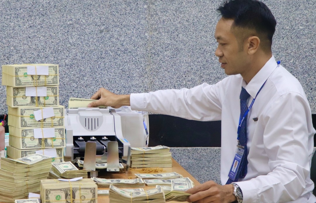 ty gia hom nay 191 dong usd trong nuoc the gioi cung chieu tang
