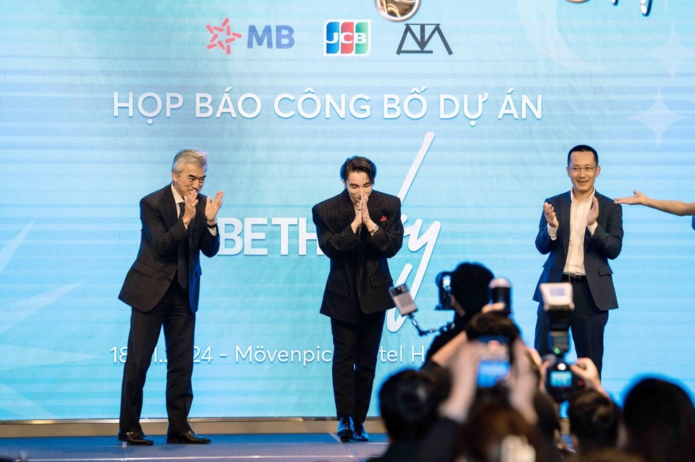 Be The Sky - thẻ ngân hàng kết hợp với nghệ sỹ đầu tiên tại Việt Nam
