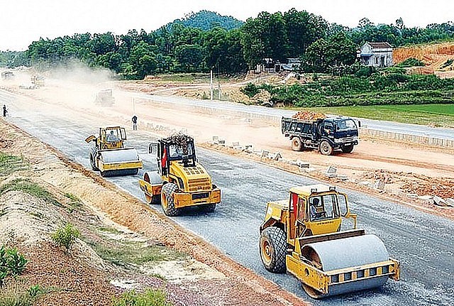 Đôn đốc tiến độ giải ngân vốn đầu tư công ngay từ tháng đầu, quý đầu