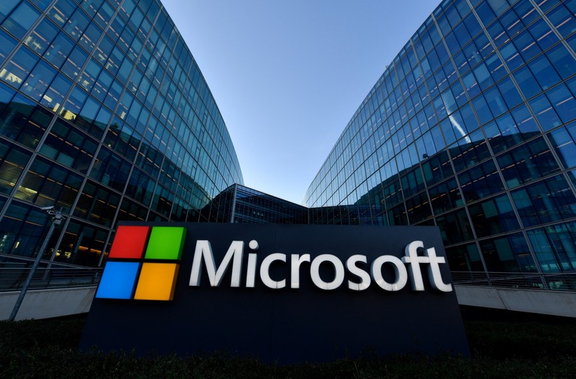 Microsoft lần đầu chạm ngưỡng 3.000 tỷ USD vốn hóa thị trường