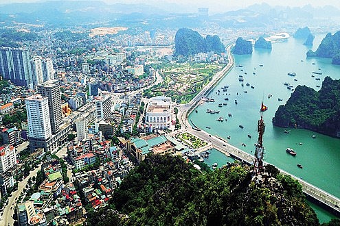 Kinh tế Việt Nam 2023: Vượt qua gió ngược, xoay chuyển tình thế