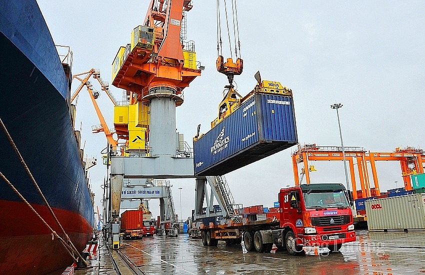 Xung đột tại Biển Đỏ: Thêm một bài toán khó cho năm 2024