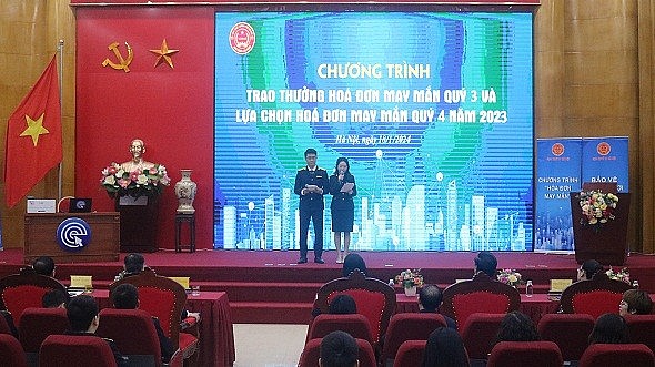 Hà Nội: Công bố danh sách 19 hóa đơn may mắn trúng thưởng quý IV/2023