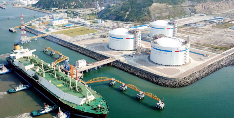 Năm 2024: Ưu tiên phát triển điện khí-LNG năng lượng xanh, bền vững