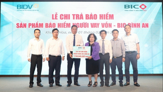 BIC chi trả hơn 7,7 tỷ đồng quyền lợi bảo hiểm BIC Bình An cho khách hàng tại BIDV Khánh Hòa