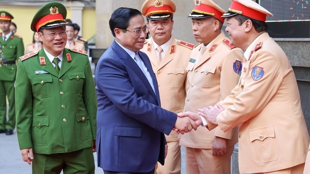 Thủ tướng: Cảnh sát giao thông cần chuyển trạng thái, tăng cường hướng dẫn, giúp đỡ người dân