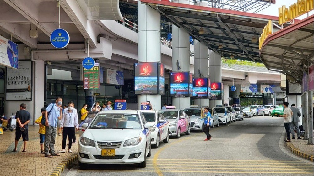 Từ ngày 6/2: Sân bay Nội Bài, Tân Sơn Nhất thu phí tự động không dừng đối với xe ô tô