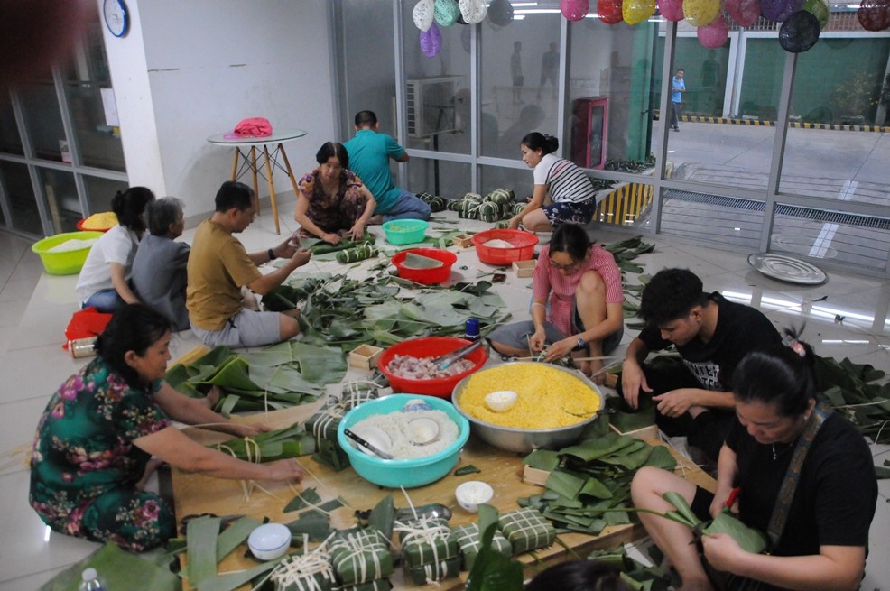 TP. Hồ Chí Minh: Rạo rực các điểm du Xuân, đón Tết Nguyên đán Giáp Thìn