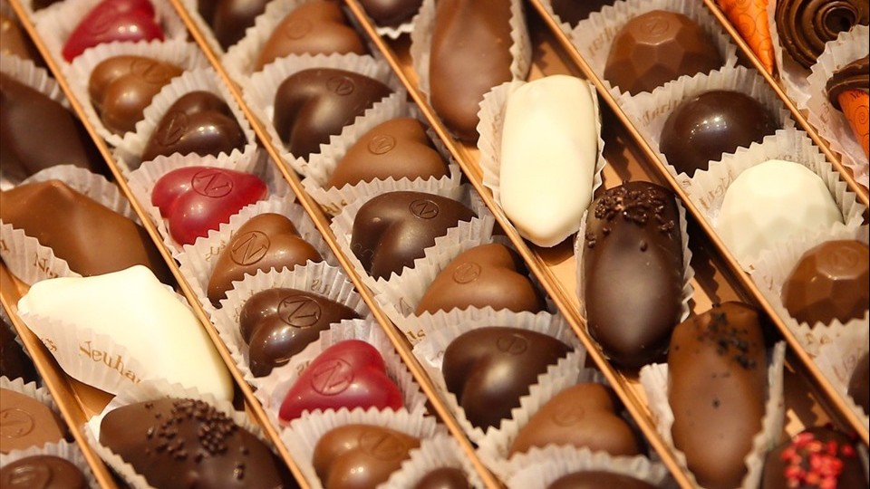 Lễ Valentine: Giá chocolate tăng cao gây sốc cho người tiêu dùng
