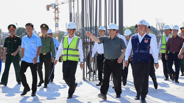 Thủ tướng: Phấn đấu hoàn thành ga T3 Tân Sơn Nhất đúng dịp 50 năm giải phóng miền Nam
