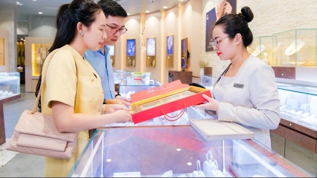 pnj tung hang loat san pham doc dao nhan dip dau xuan 2024